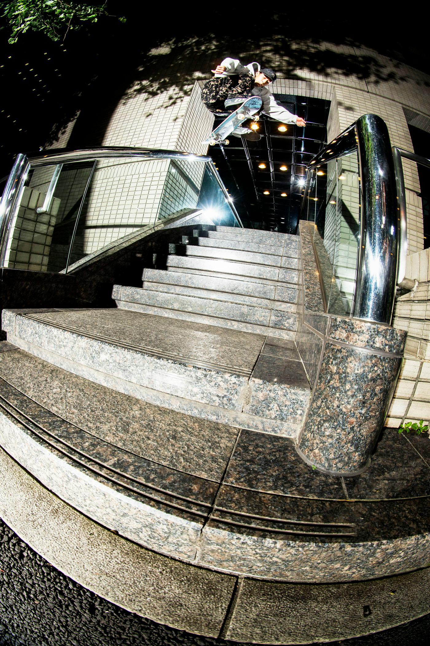 Kotora, hardflip