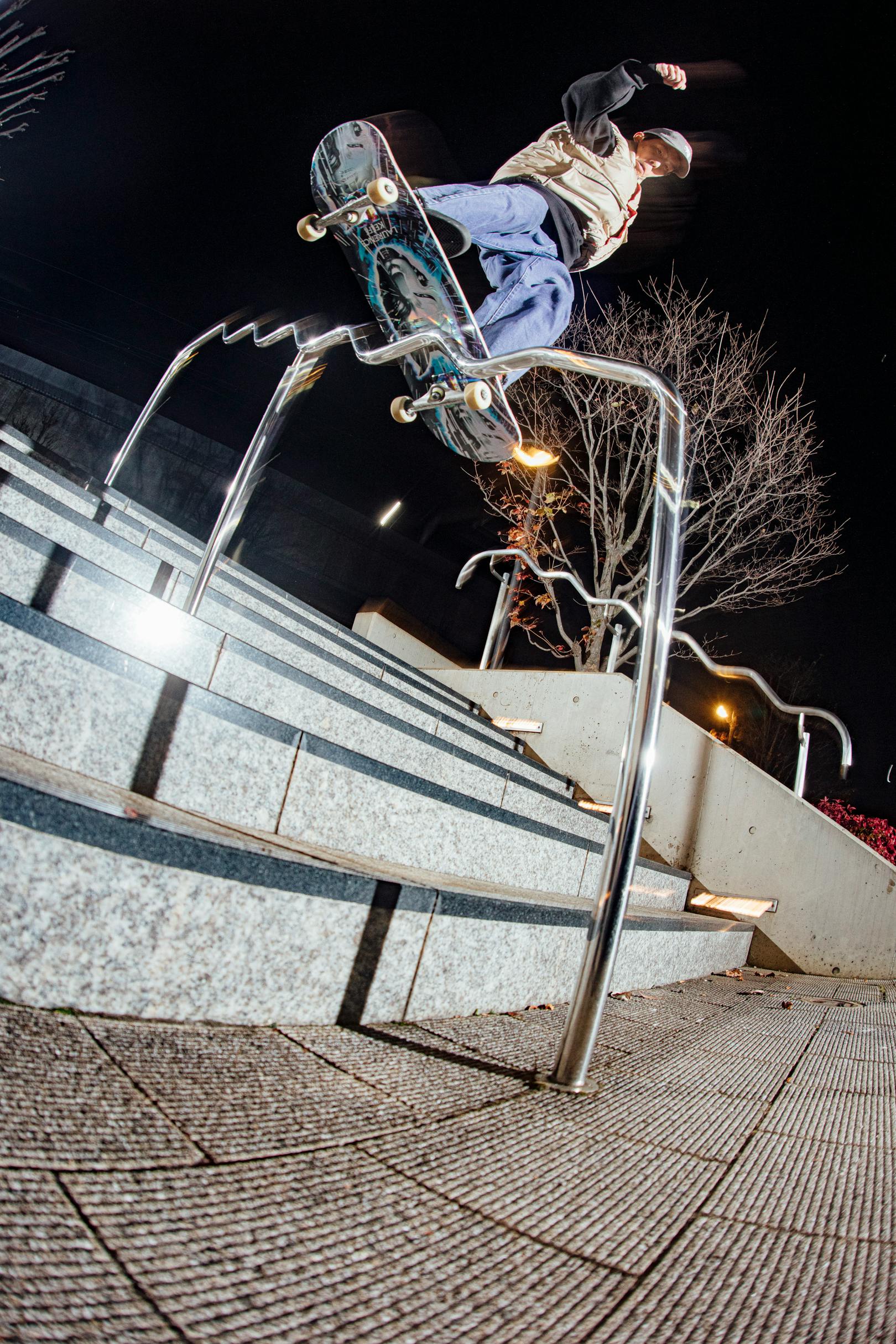 switch backside boardslide