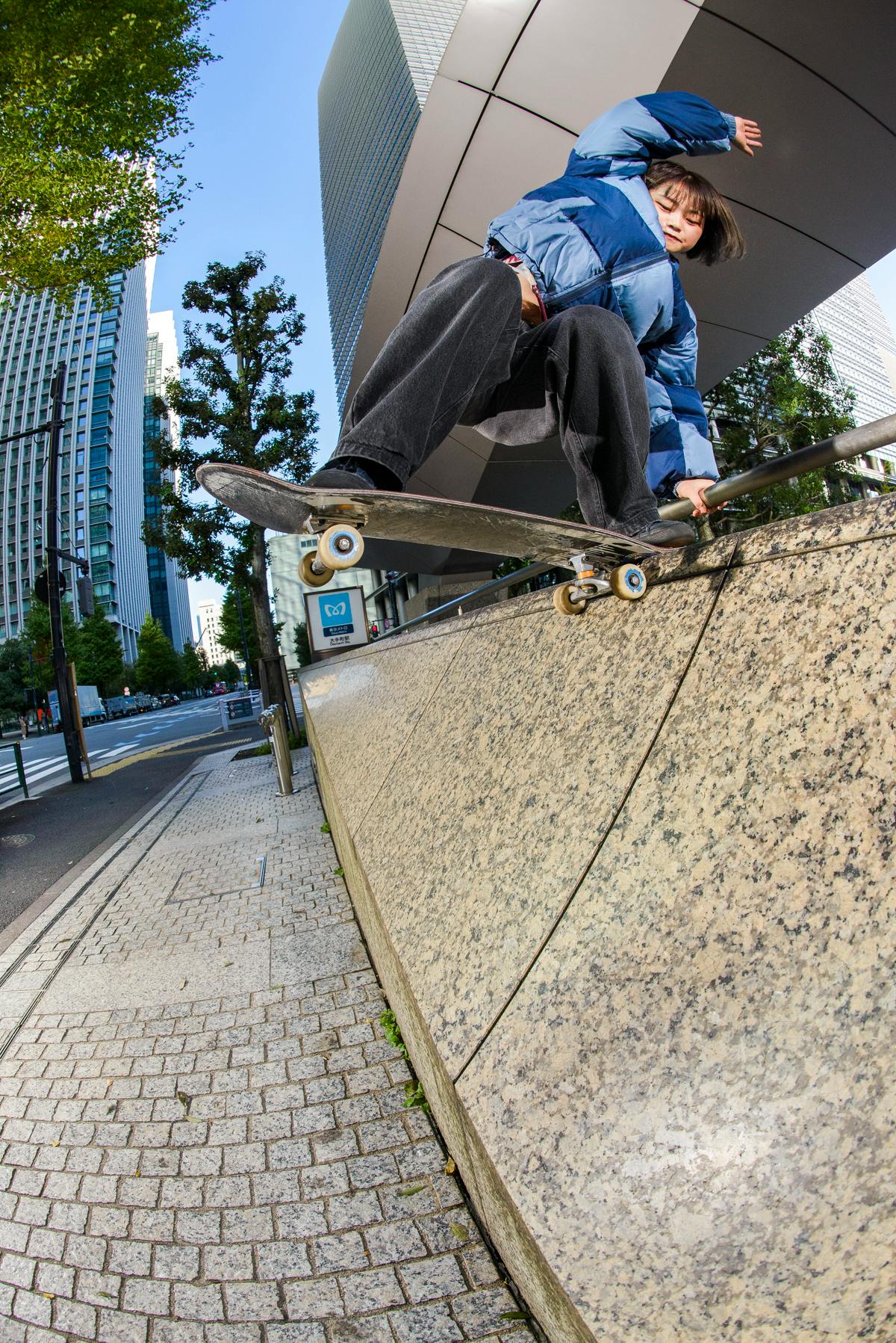 ride on layback tailslide, Tokyo