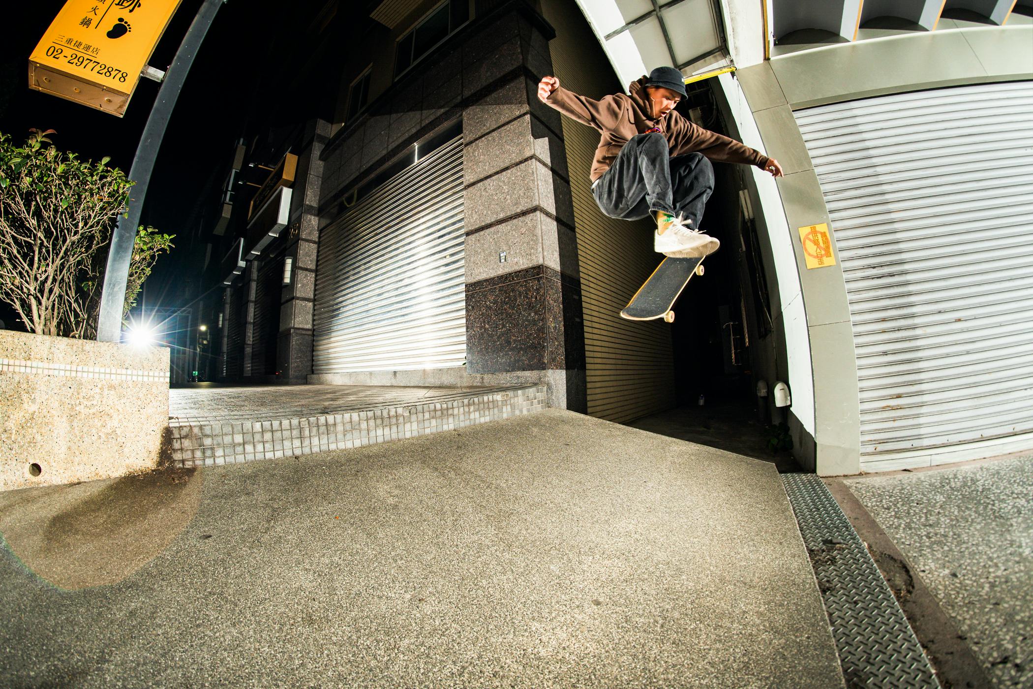 Frontside bigspin @Taipei, Taiwan