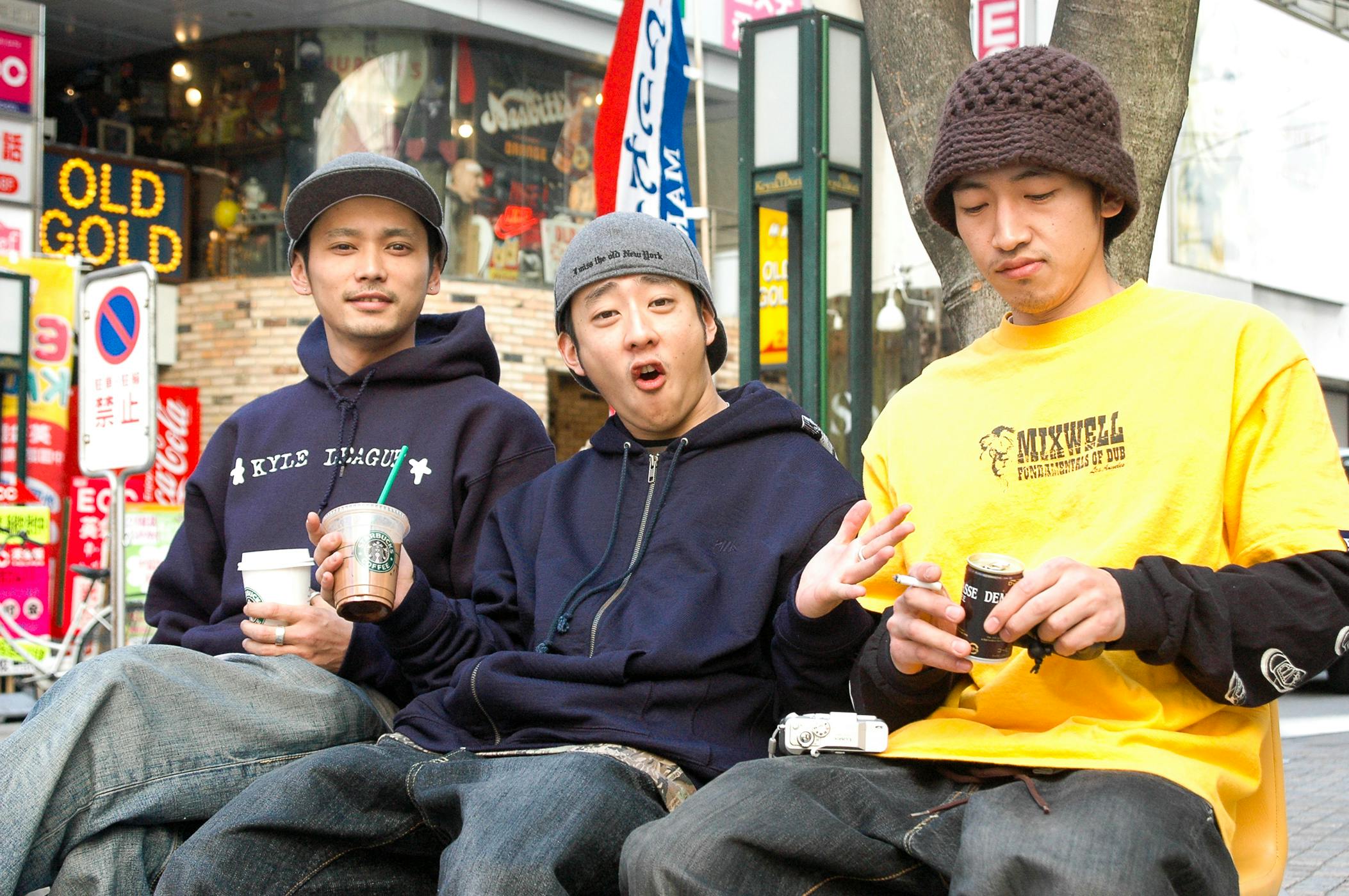 左から木川田君、SHINGOちゃん、フィルマーのイッシー...。ソーヤング。