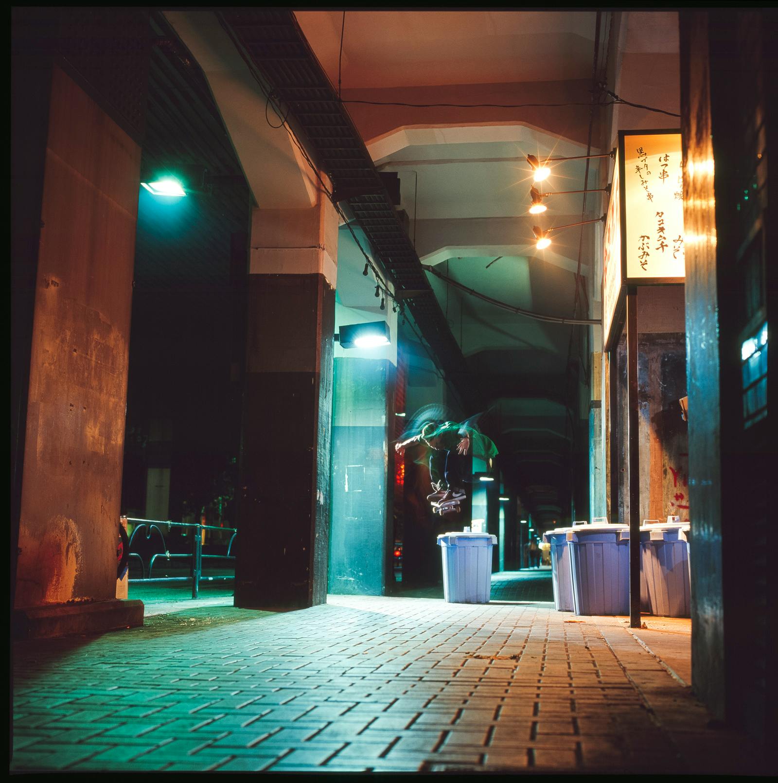 JOHN IGEI, OLLIE, MARUNOUCHI TOKYO